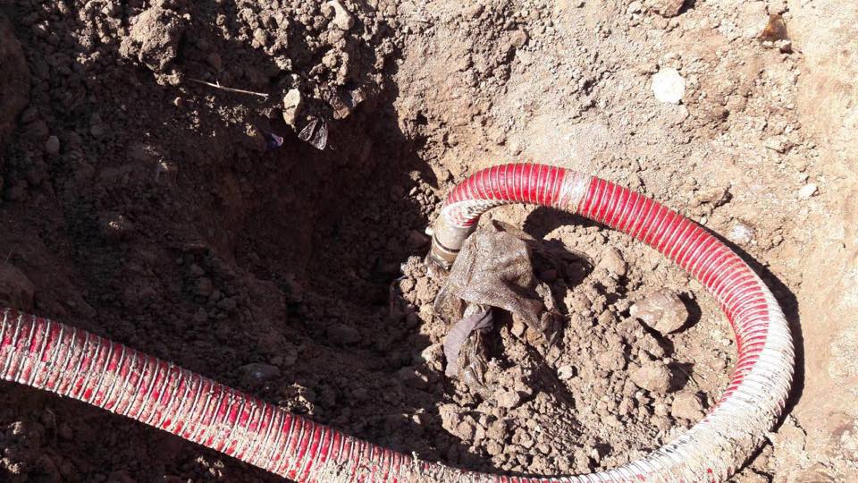 Police forces in Kirkuk confiscate two trucks in the site of an oil robbing, April 18, 2019. (Photo: Energy Police in Kirkuk)